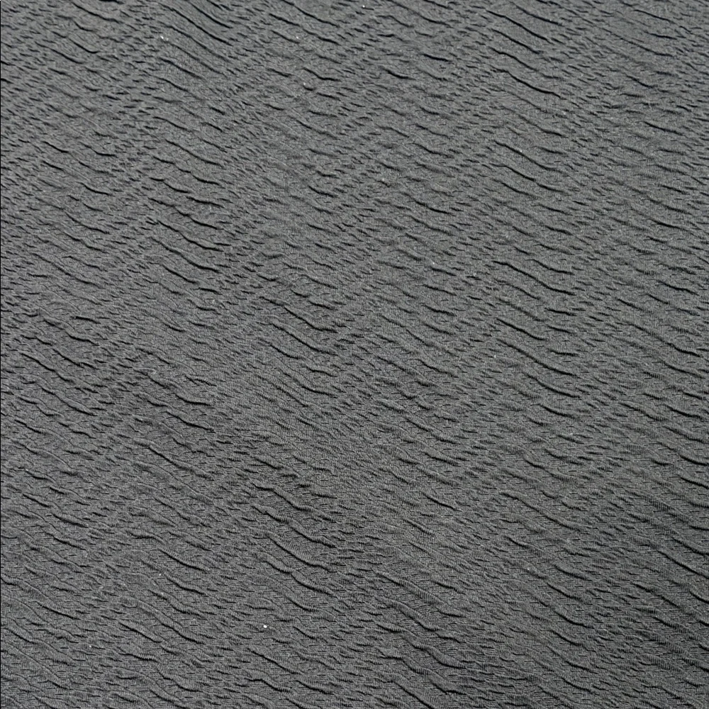 bebe Black Textured Pencil midi Skirt medium nwt‎